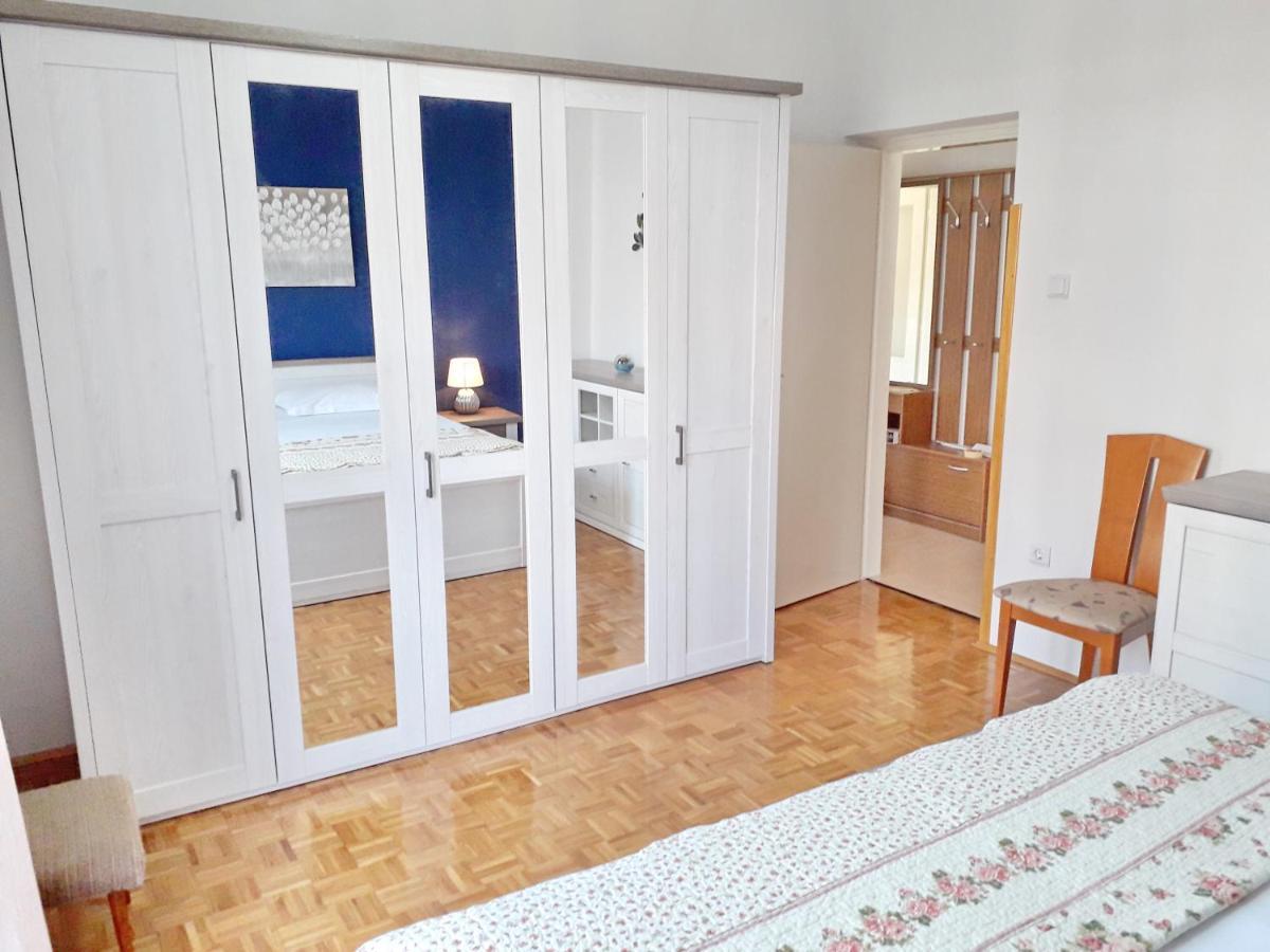 Apartments J&R Babara Biograd Na Moru Luaran gambar