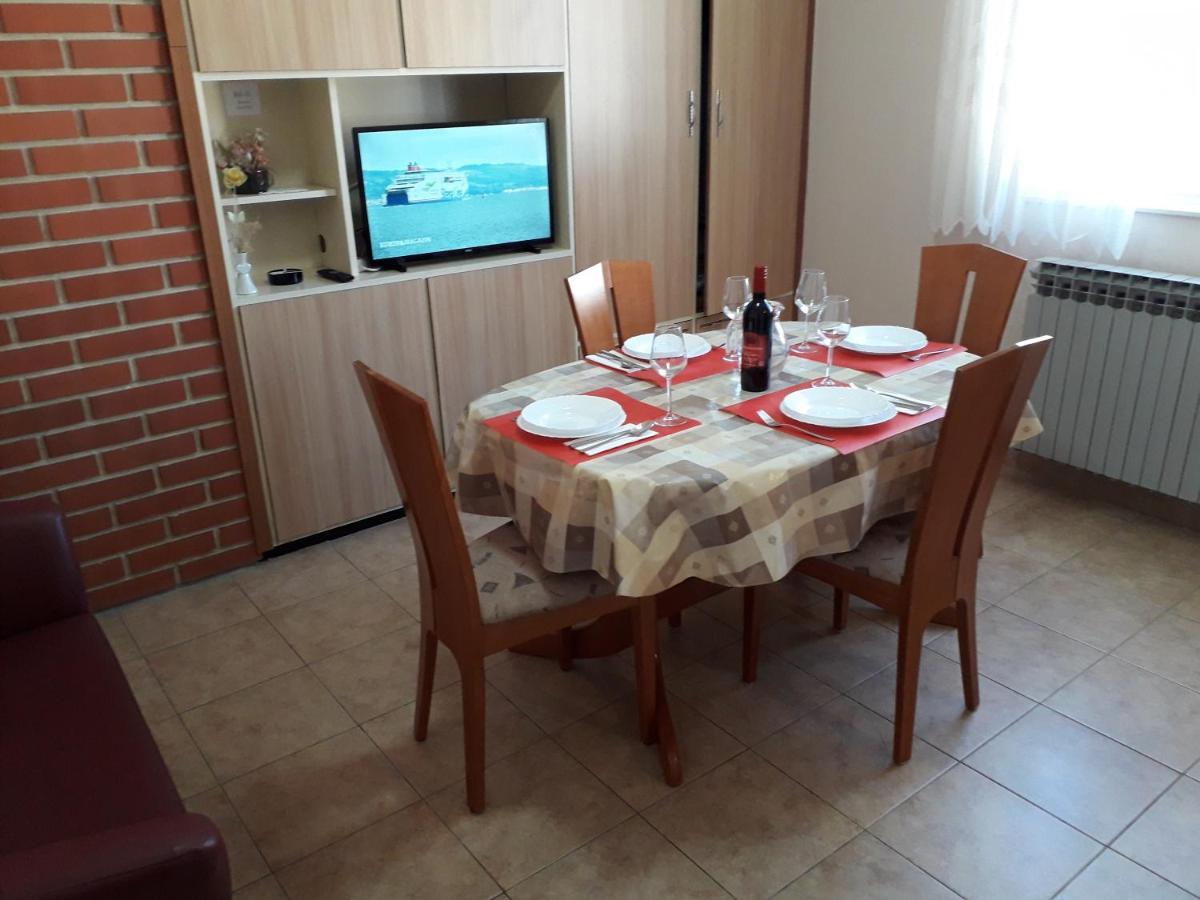 Apartments J&R Babara Biograd Na Moru Luaran gambar
