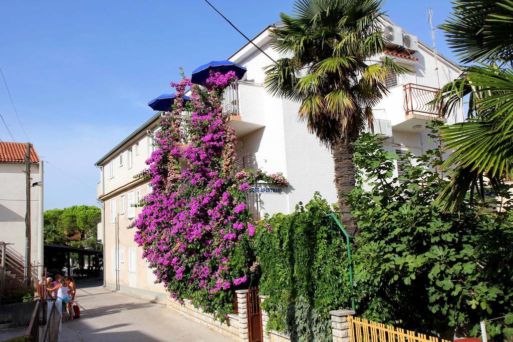 Apartments J&R Babara Biograd Na Moru Luaran gambar