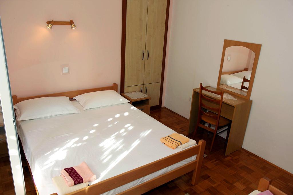 Apartments J&R Babara Biograd Na Moru Bilik gambar