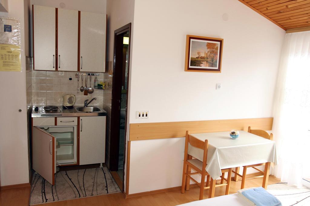 Apartments J&R Babara Biograd Na Moru Bilik gambar