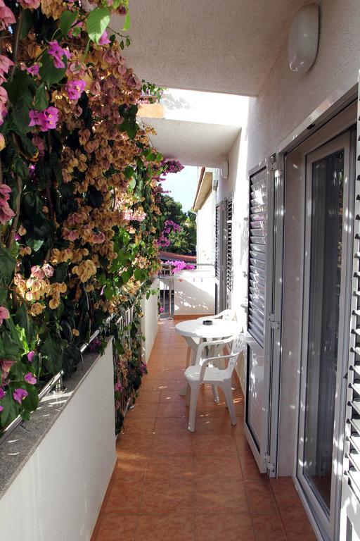 Apartments J&R Babara Biograd Na Moru Bilik gambar