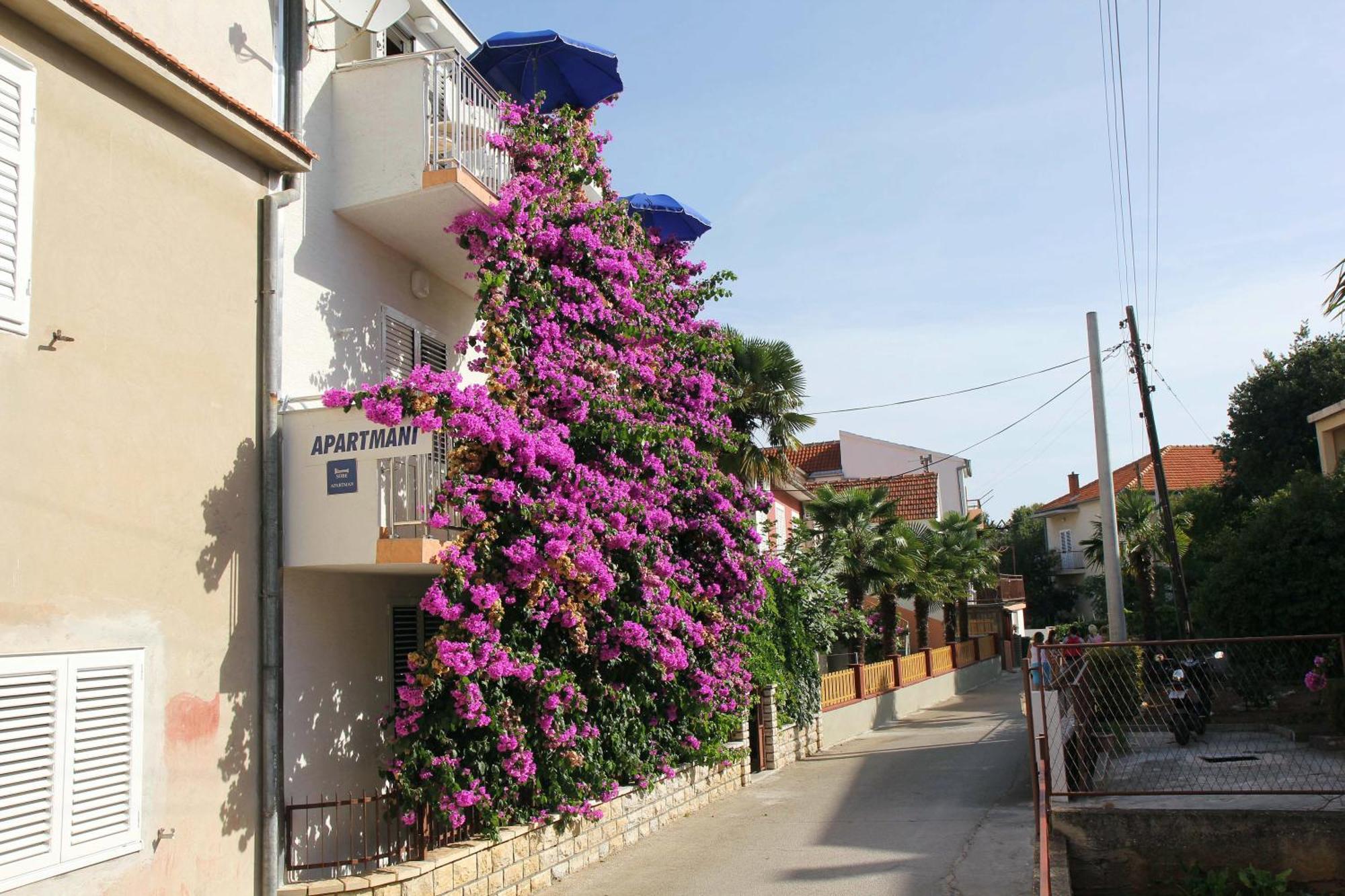 Apartments J&R Babara Biograd Na Moru Bilik gambar