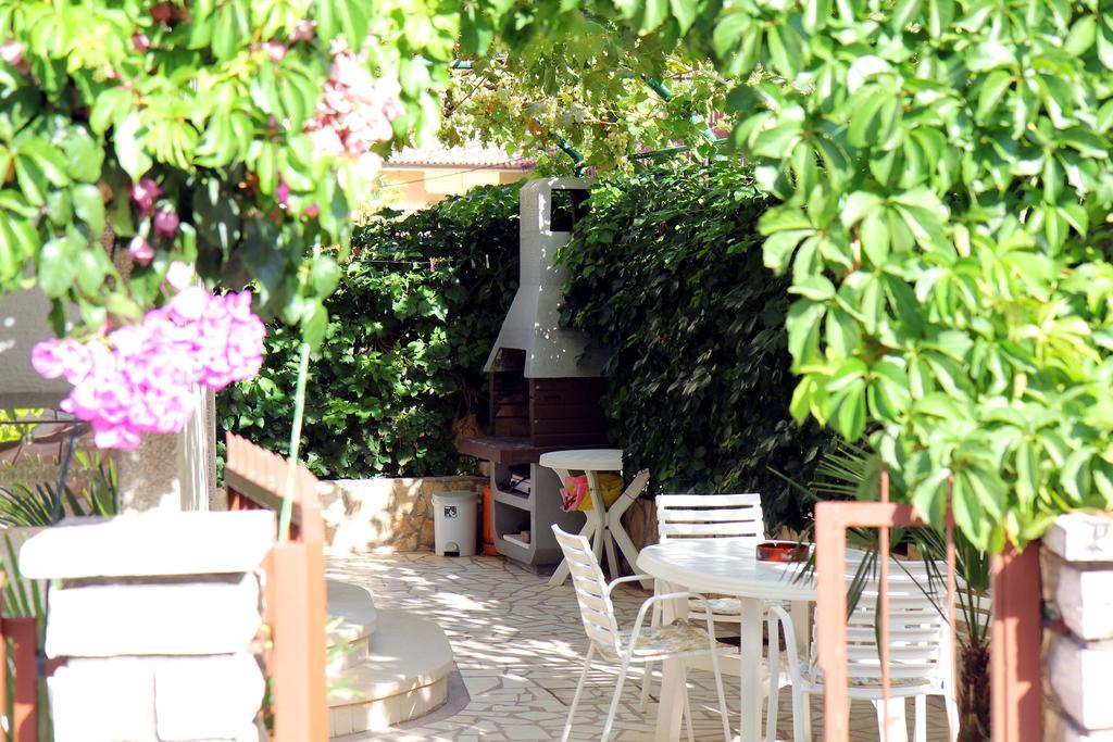 Apartments J&R Babara Biograd Na Moru Luaran gambar